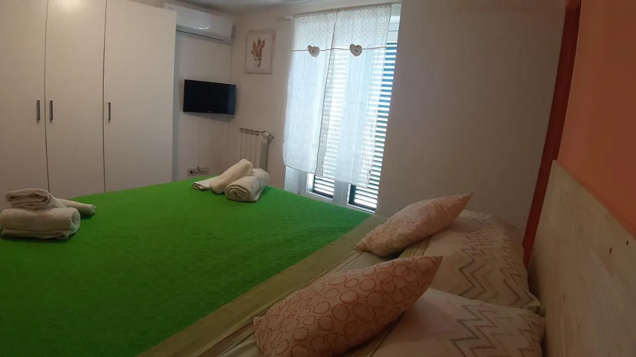 Ciuri Ciuri Apartment Acireale 0*,
